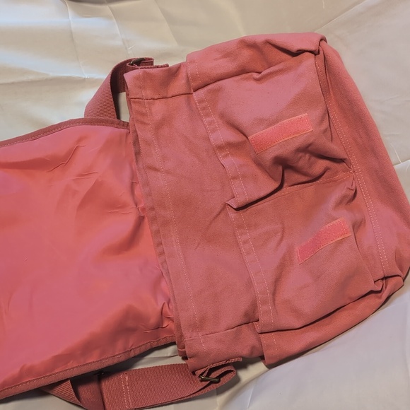 Pink it's all fun and games until HR gets involved messenger bag - Picture 3 of 6